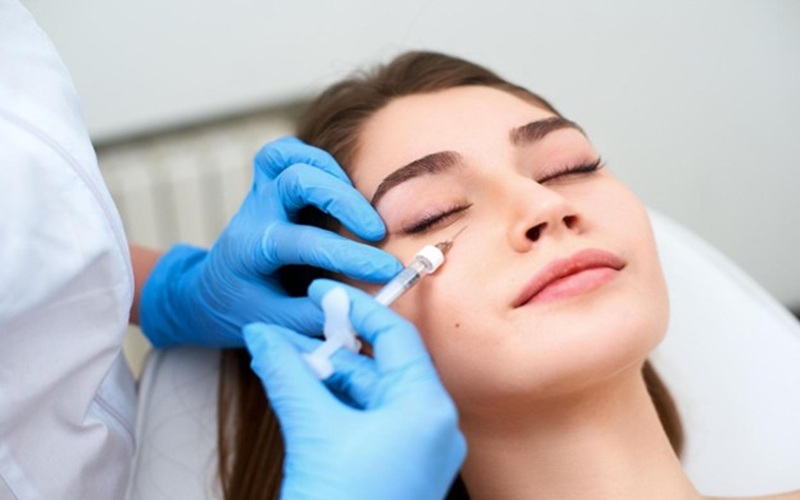 مزایای تزریق ژل زیر چشم چیست؟