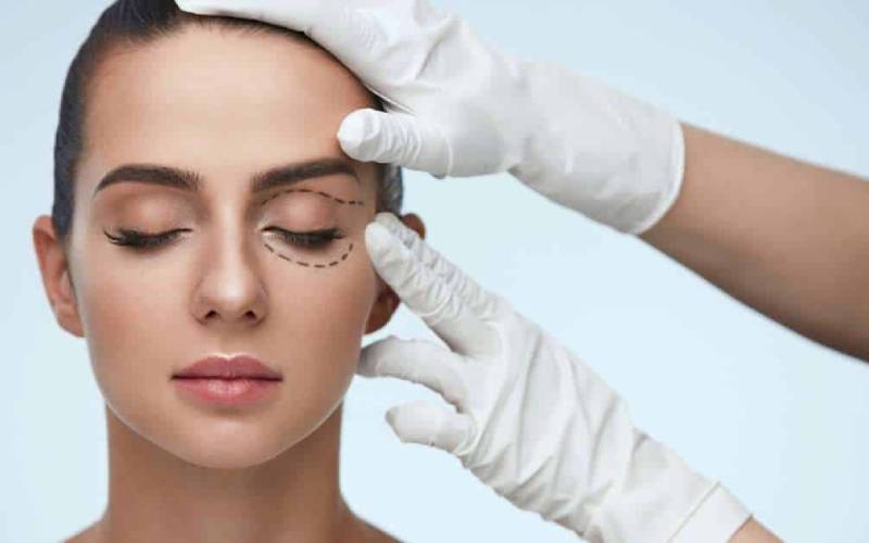 اقدامات اولیه برای عمل بلفاروپلاستی چیست؟